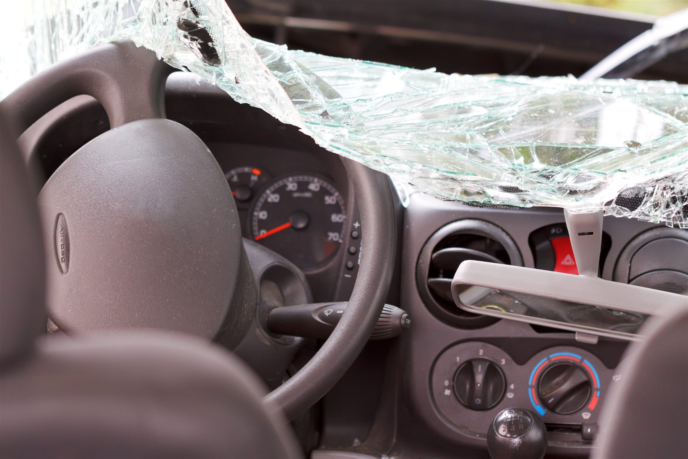 Resultado del choque frontal South Carolina | Atropello por conductor sin seguro suficiente Summerville, SC | Conductor negligente sin seguro