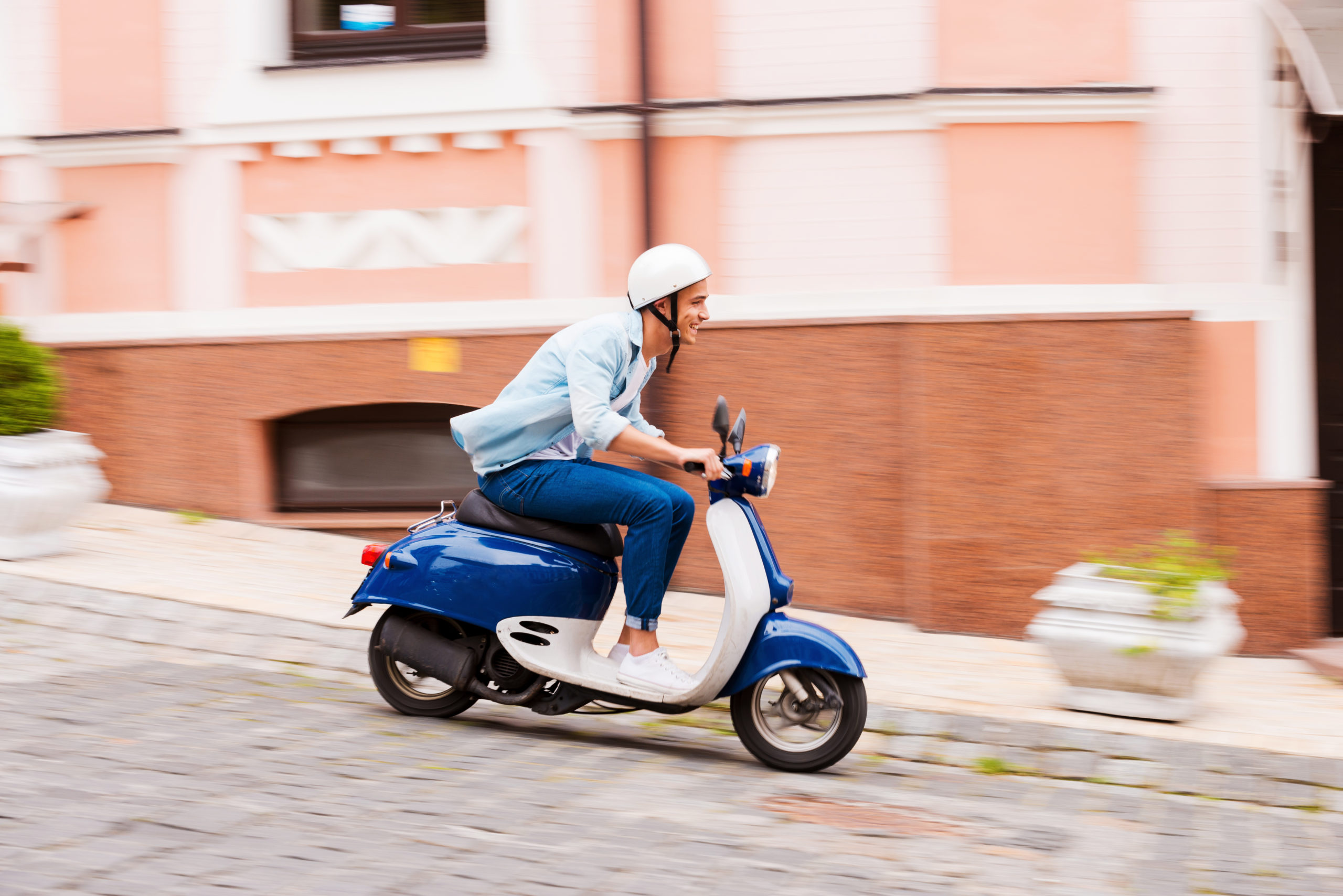 Mopeds in South Carolina: Fun, Convenient, But Are They Safe? 29 Are mopeds safe to ride on South Carolina roads?