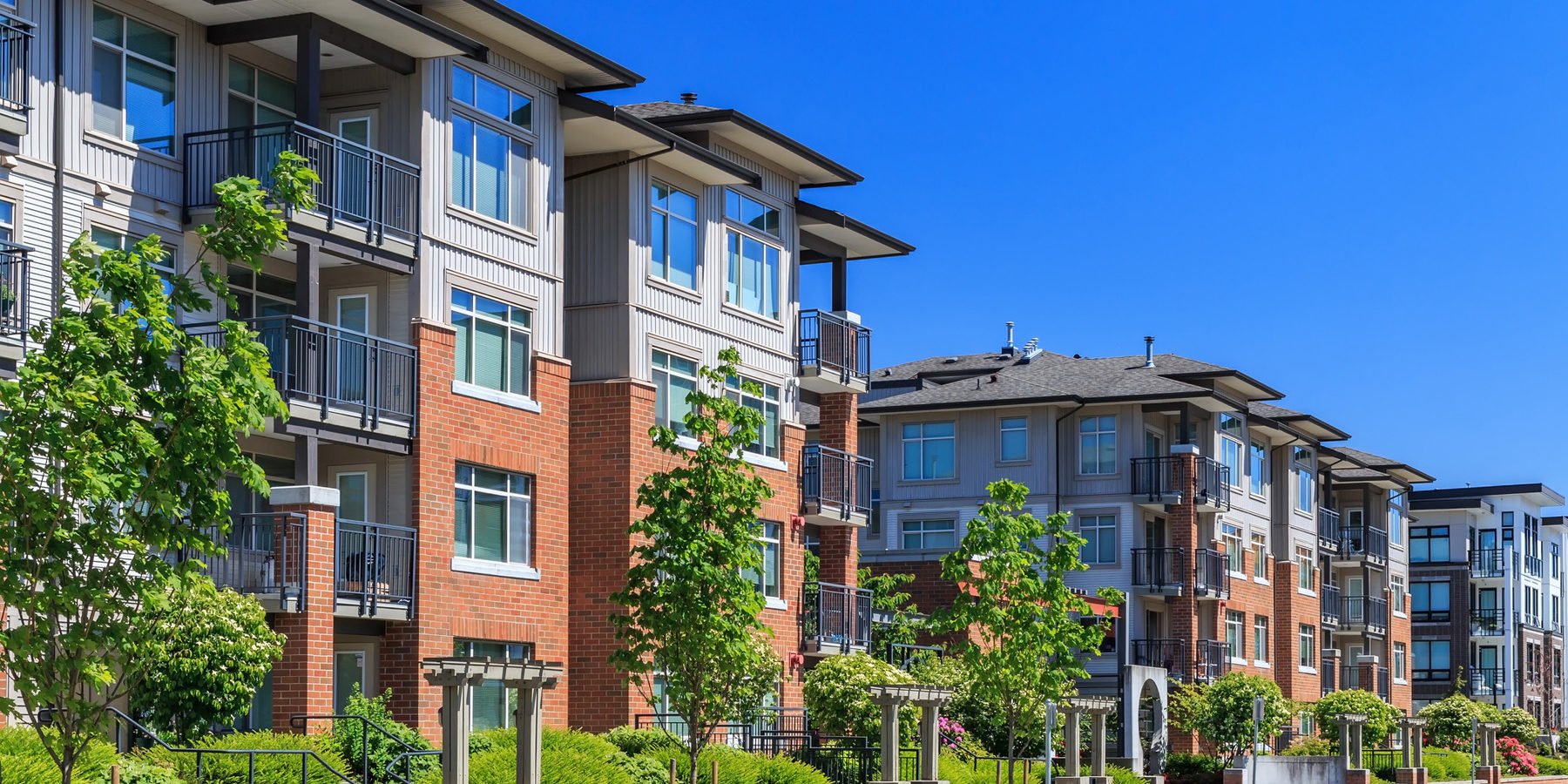 Nuevas reglas para las hipotecas de condominios por Freddie Mac | Los defectos en los edificios de condominios pueden frenar las ventas o reducir los precios