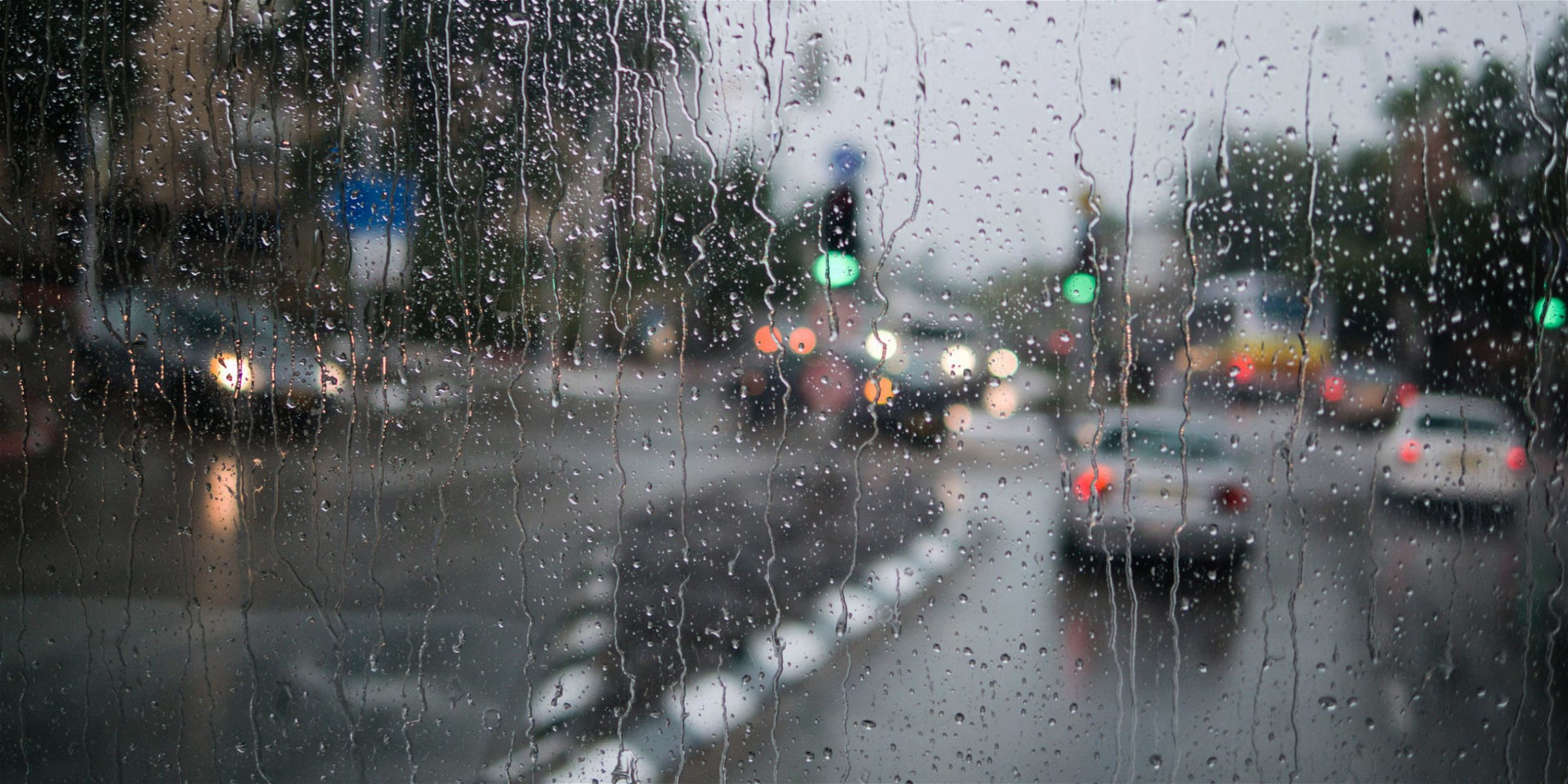 Conducir bajo la lluvia